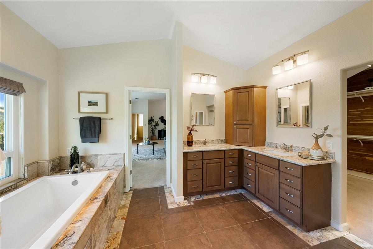 Newcastle, California, 95658, United States, 3 Bedrooms Bedrooms, ,3 BathroomsBathrooms,Residential,Active,1798198
