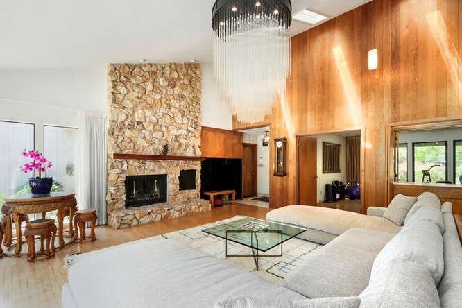 Sacramento, California, 95864, United States, 4 Bedrooms Bedrooms, ,3 BathroomsBathrooms,Residential,Active,1808144