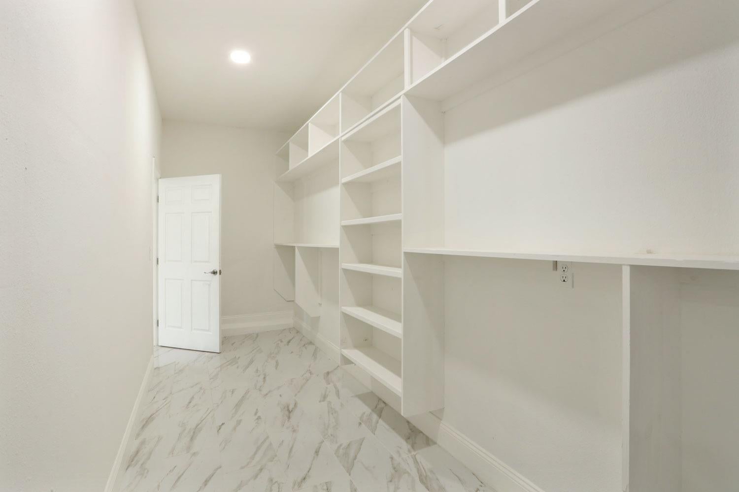 Manteca, California, 95336, United States, 4 Bedrooms Bedrooms, ,3 BathroomsBathrooms,Residential,Active,1946532