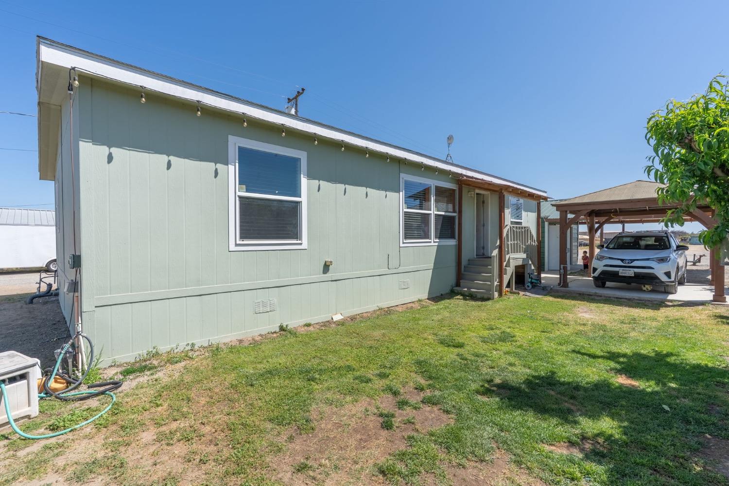 Ripon, California, 95366, United States, 3 Bedrooms Bedrooms, ,2 BathroomsBathrooms,Residential,Active,1808142