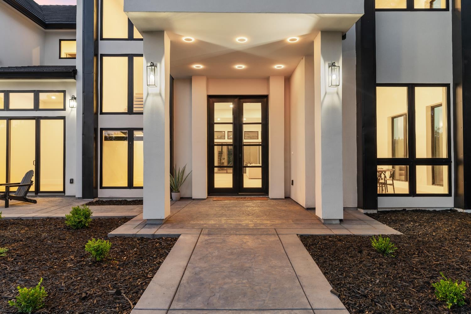 Newcastle, California, 95658, United States, 5 Bedrooms Bedrooms, ,5 BathroomsBathrooms,Residential,Active,1989749