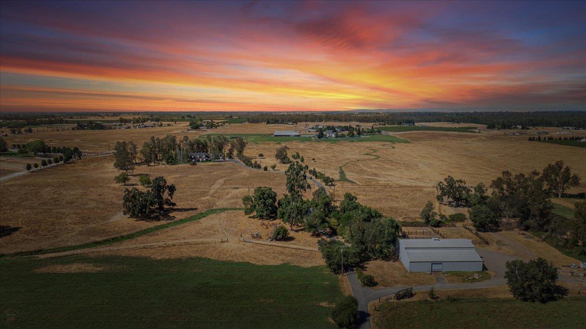 Galt, California, 95632, United States, 3 Bedrooms Bedrooms, ,3 BathroomsBathrooms,Residential,Active,1922295