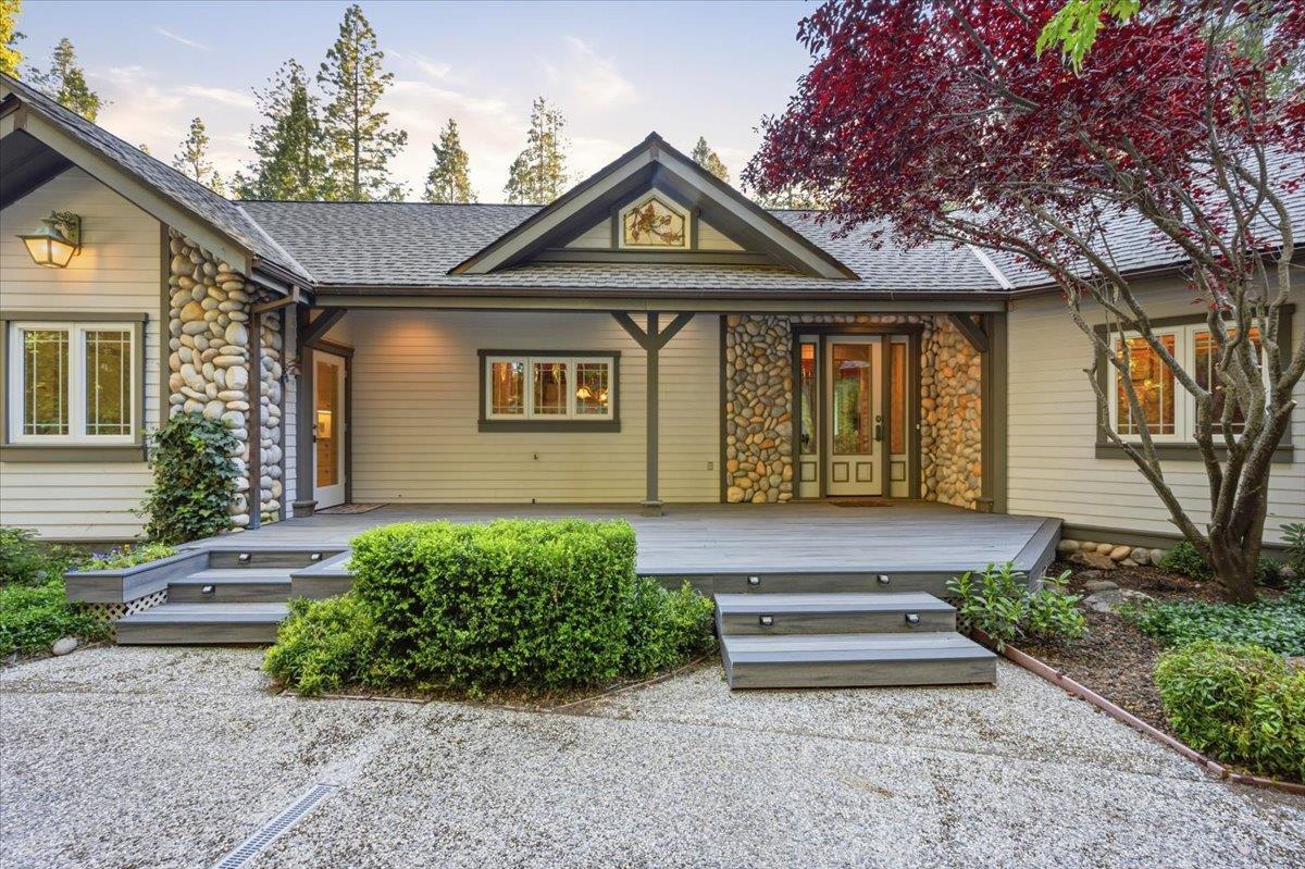Nevada City, California, 95959, United States, 3 Bedrooms Bedrooms, ,3 BathroomsBathrooms,Residential,Active,2043425