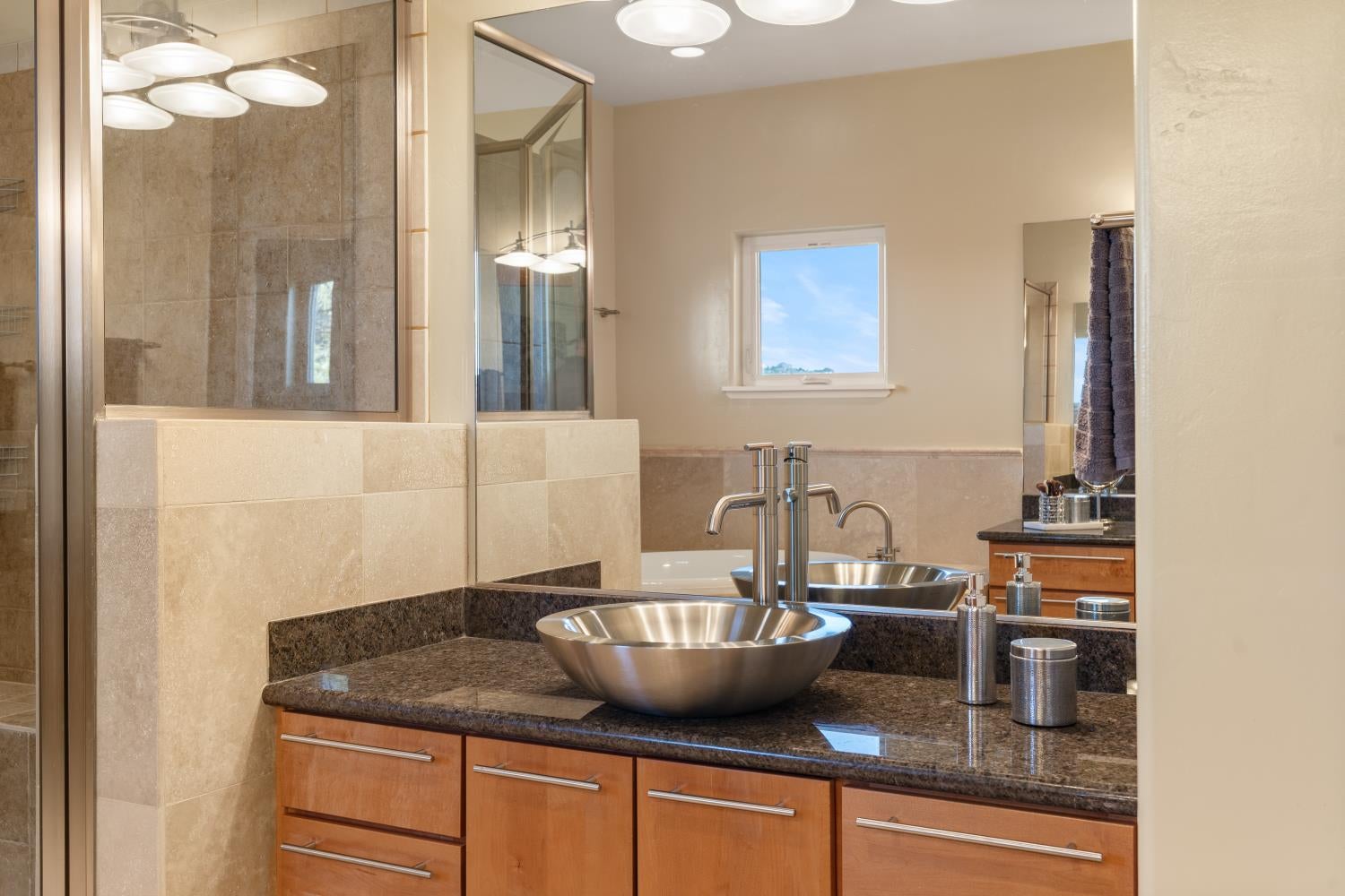 El Dorado Hills, California, 95762, United States, 5 Bedrooms Bedrooms, ,4 BathroomsBathrooms,Residential,Active,2023351