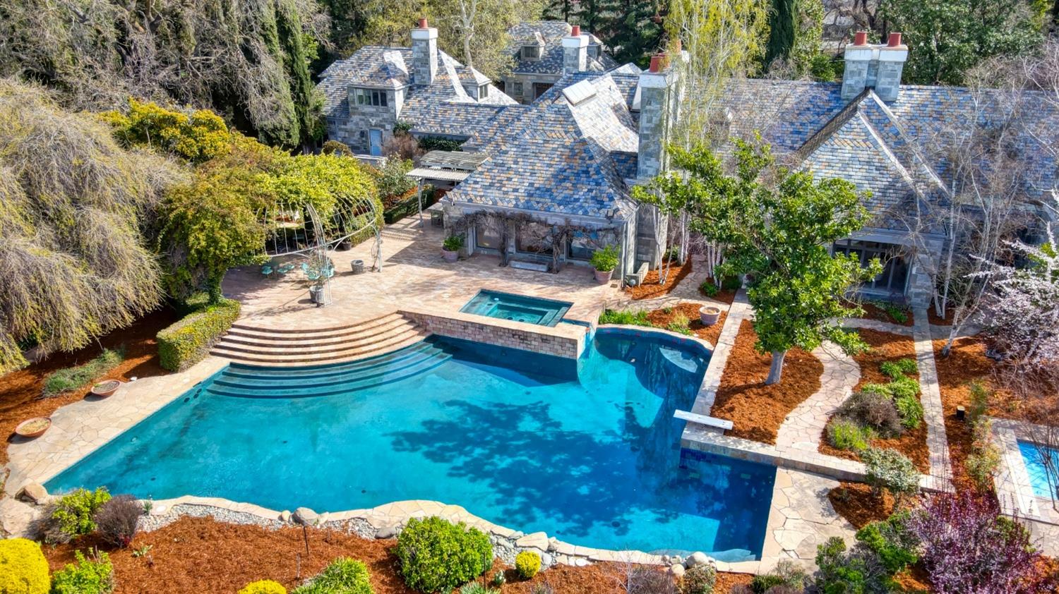 Sacramento, California, 95827, United States, 6 Bedrooms Bedrooms, ,7 BathroomsBathrooms,Residential,Active,1898041