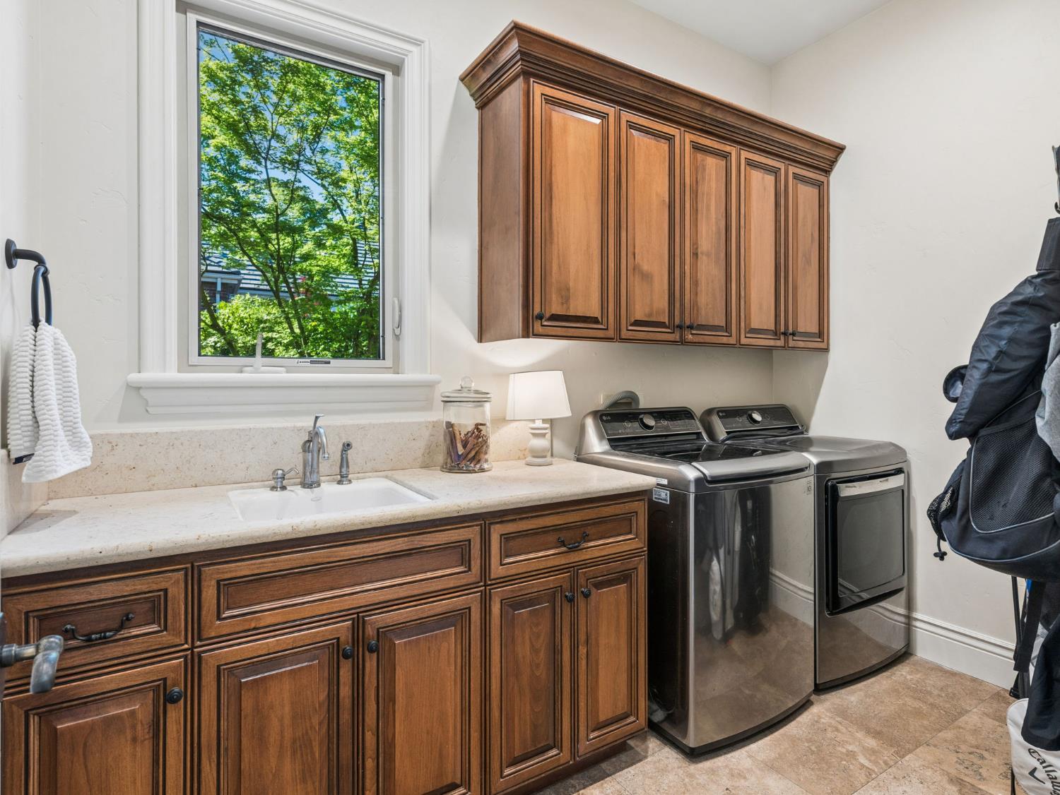 Granite Bay, California, 95746, United States, 5 Bedrooms Bedrooms, ,7 BathroomsBathrooms,Residential,Active,2028537