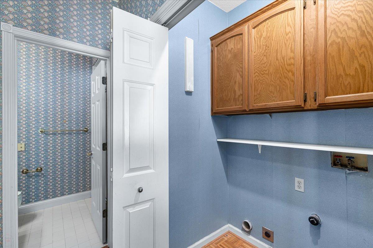 Galt, California, 95632, United States, 3 Bedrooms Bedrooms, ,3 BathroomsBathrooms,Residential,Active,1922295