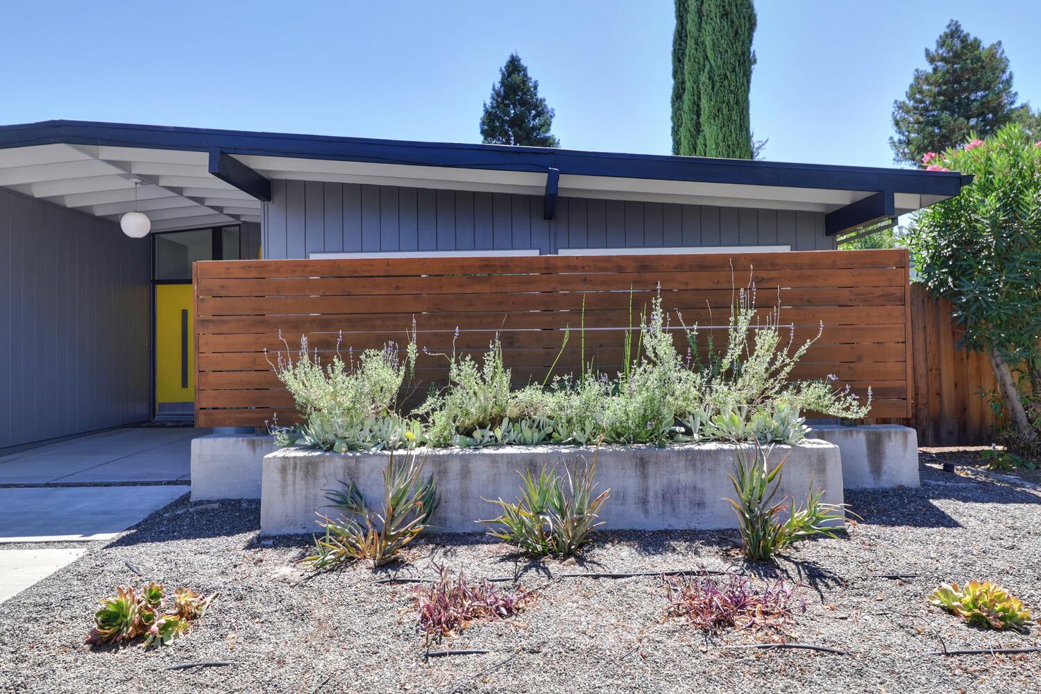 Davis, California, 95616, United States, 4 Bedrooms Bedrooms, ,3 BathroomsBathrooms,Residential,Active,1922279