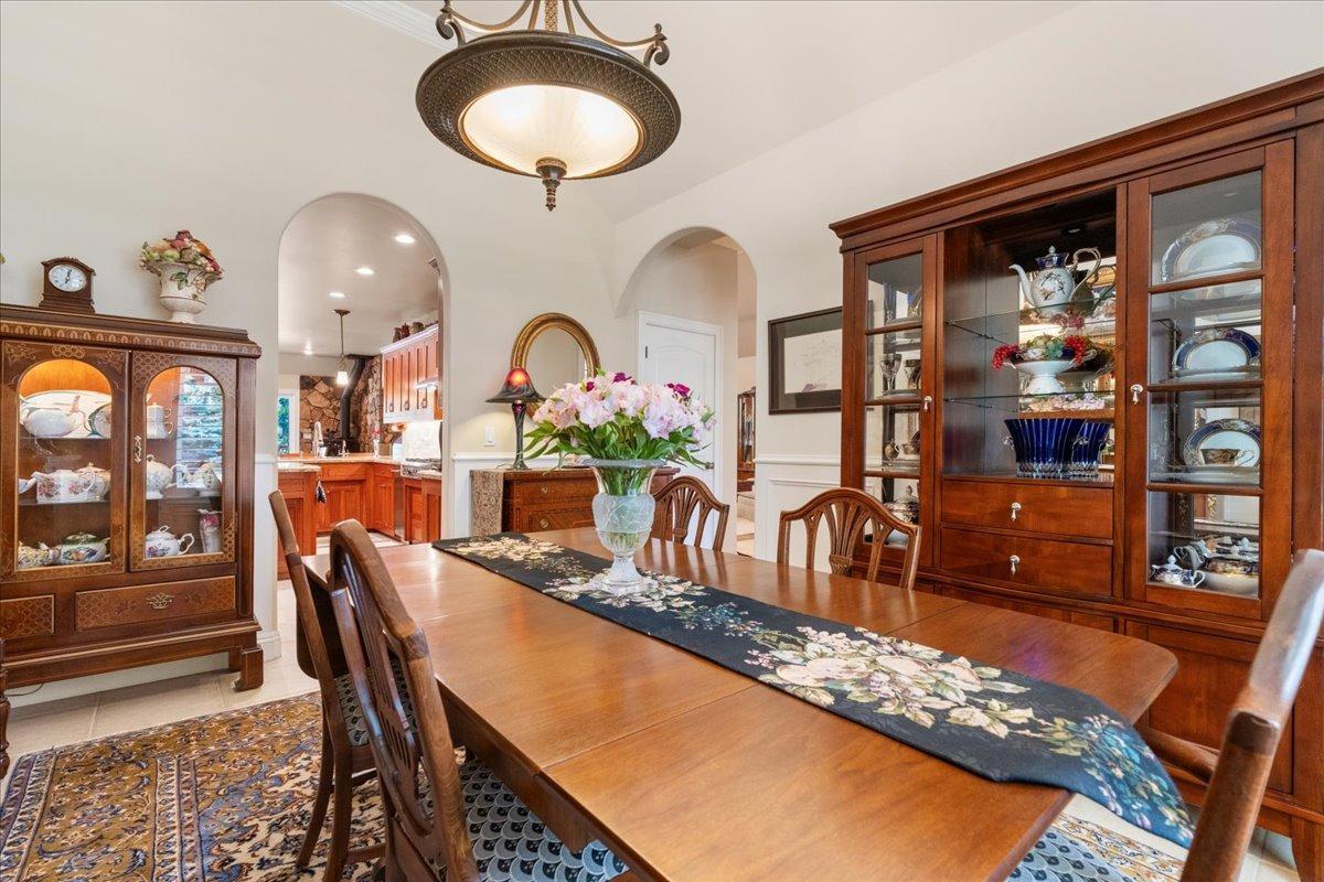 Grass Valley, California, 95945, United States, 4 Bedrooms Bedrooms, ,4 BathroomsBathrooms,Residential,Active,2015811