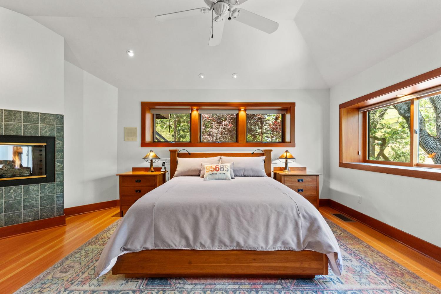 Sutter Creek, California, 95685, United States, 2 Bedrooms Bedrooms, ,4 BathroomsBathrooms,Residential,Active,2038151