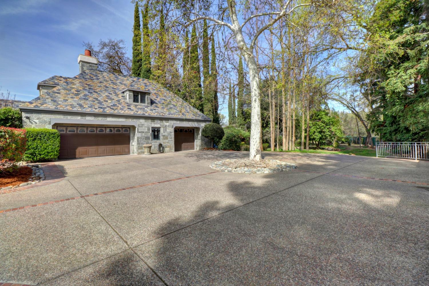 Sacramento, California, 95827, United States, 6 Bedrooms Bedrooms, ,7 BathroomsBathrooms,Residential,Active,1898041