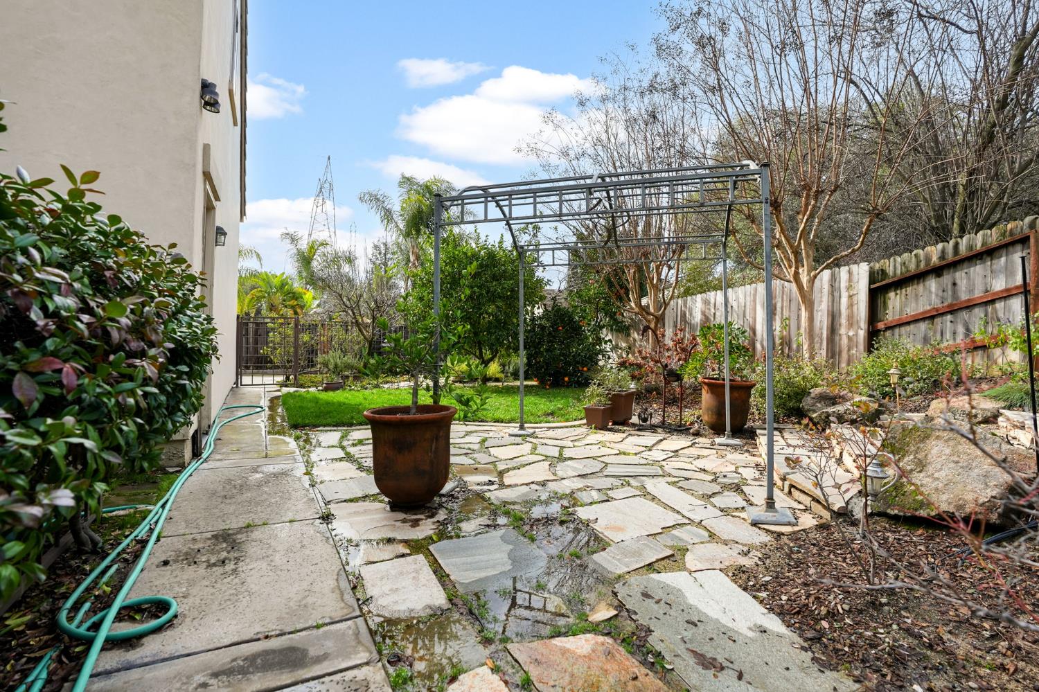 Folsom, California, 95630, United States, 4 Bedrooms Bedrooms, ,4 BathroomsBathrooms,Residential,Active,2008257