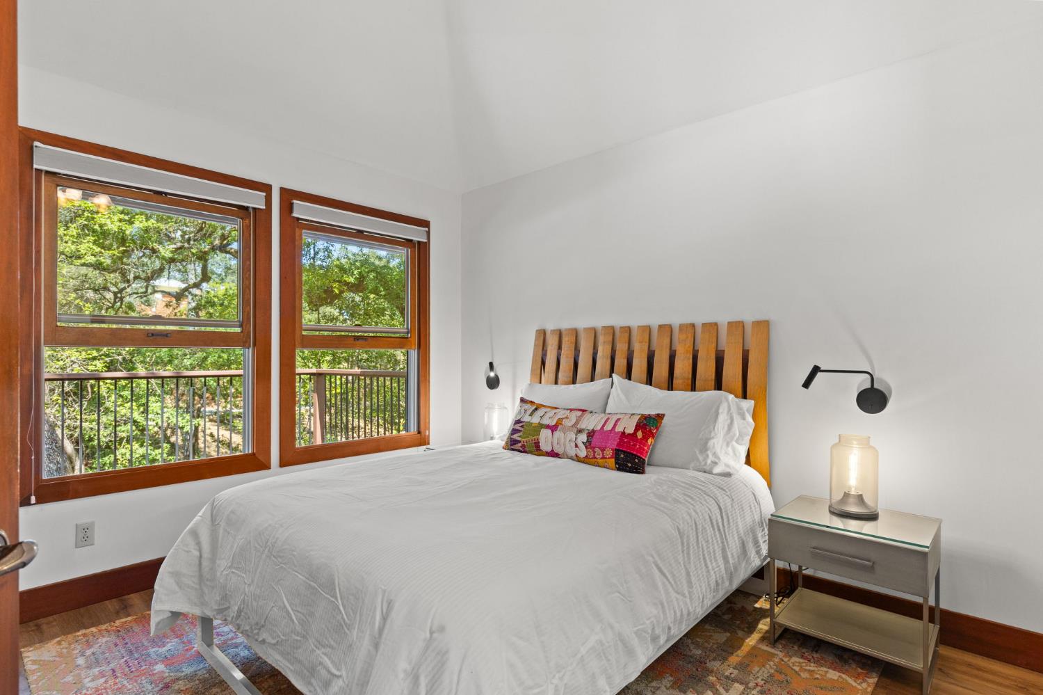Sutter Creek, California, 95685, United States, 2 Bedrooms Bedrooms, ,4 BathroomsBathrooms,Residential,Active,2038151