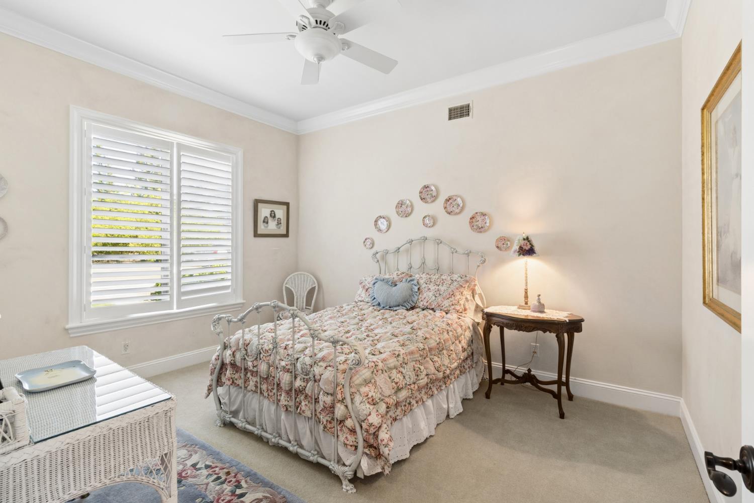 Sacramento, California, 95830, United States, 4 Bedrooms Bedrooms, ,4 BathroomsBathrooms,Residential,Active,2045041
