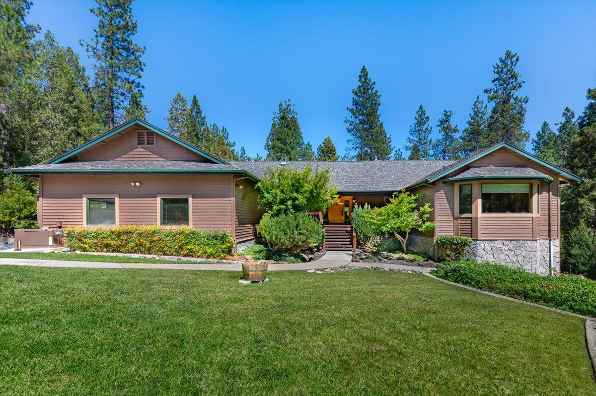 Nevada City, California, 95959, United States, 4 Bedrooms Bedrooms, ,4 BathroomsBathrooms,Residential,Active,1919076
