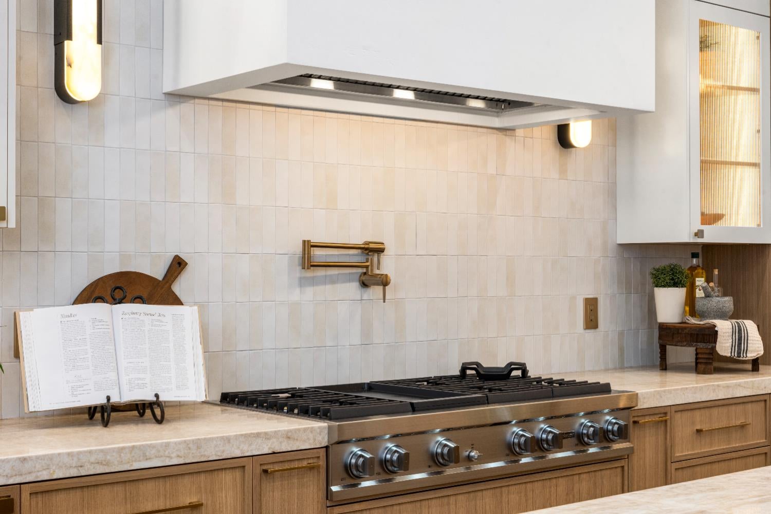 Newcastle, California, 95658, United States, 5 Bedrooms Bedrooms, ,4 BathroomsBathrooms,Residential,Active,2013165