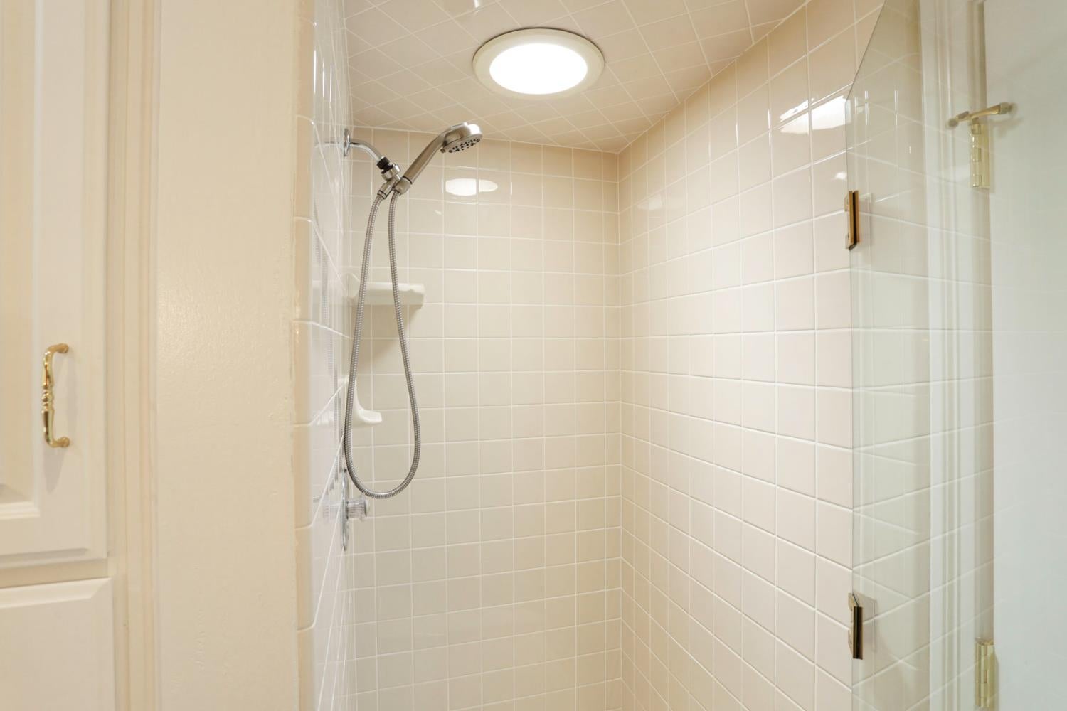 Modesto, California, 95350, United States, 4 Bedrooms Bedrooms, ,3 BathroomsBathrooms,Residential,Active,1877804