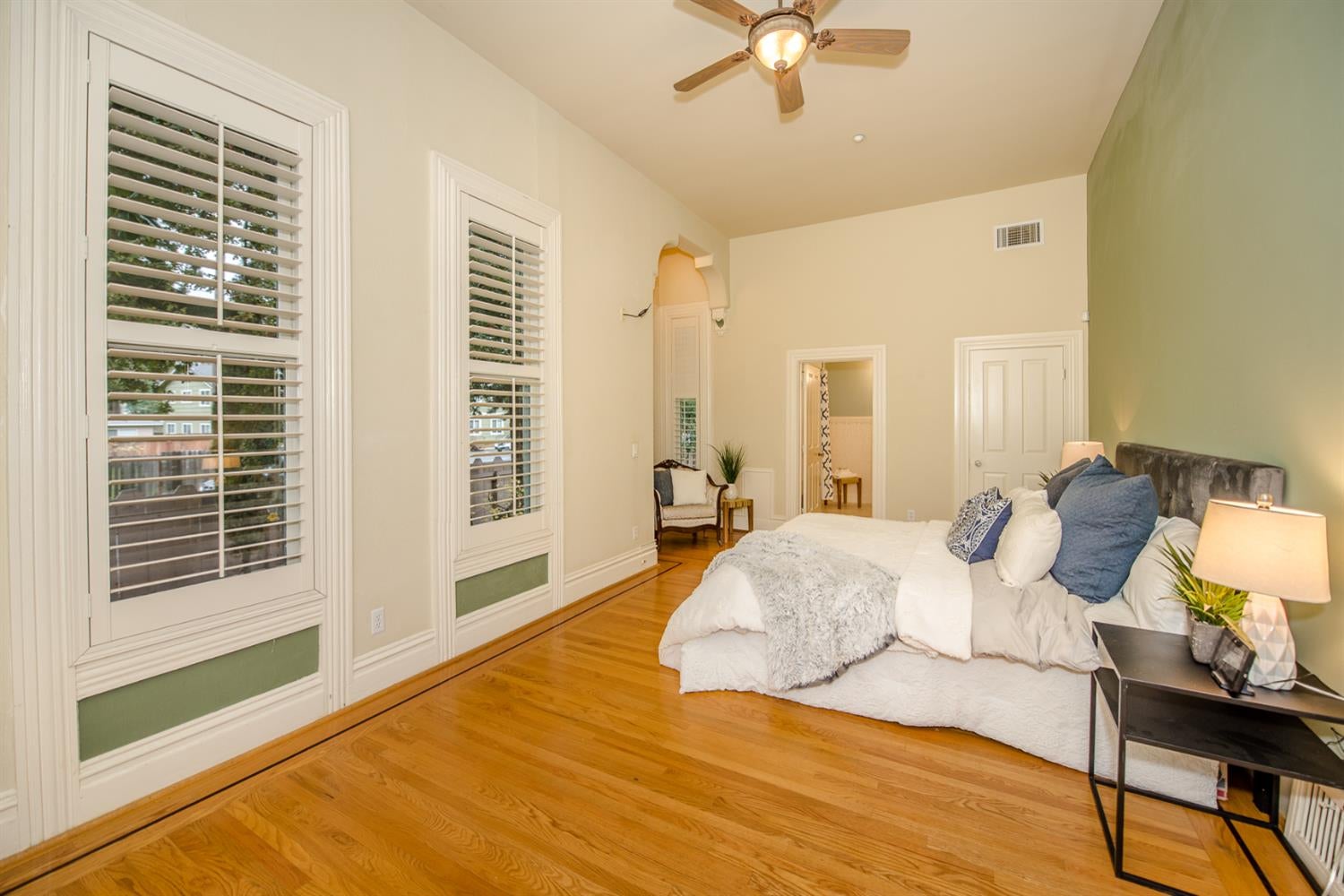 Woodland, California, 95695, United States, 5 Bedrooms Bedrooms, ,4 BathroomsBathrooms,Residential,Active,1843839