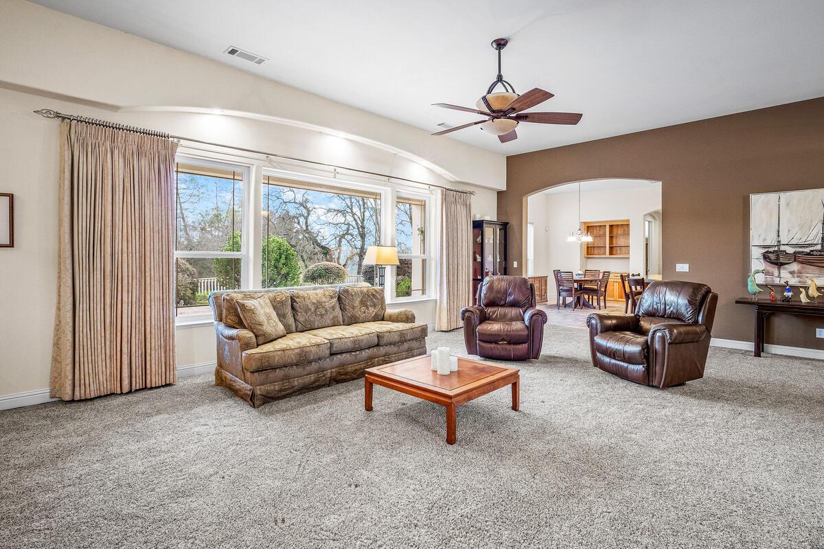 Placerville, California, 95667, United States, 4 Bedrooms Bedrooms, ,3 BathroomsBathrooms,Residential,Active,2006974