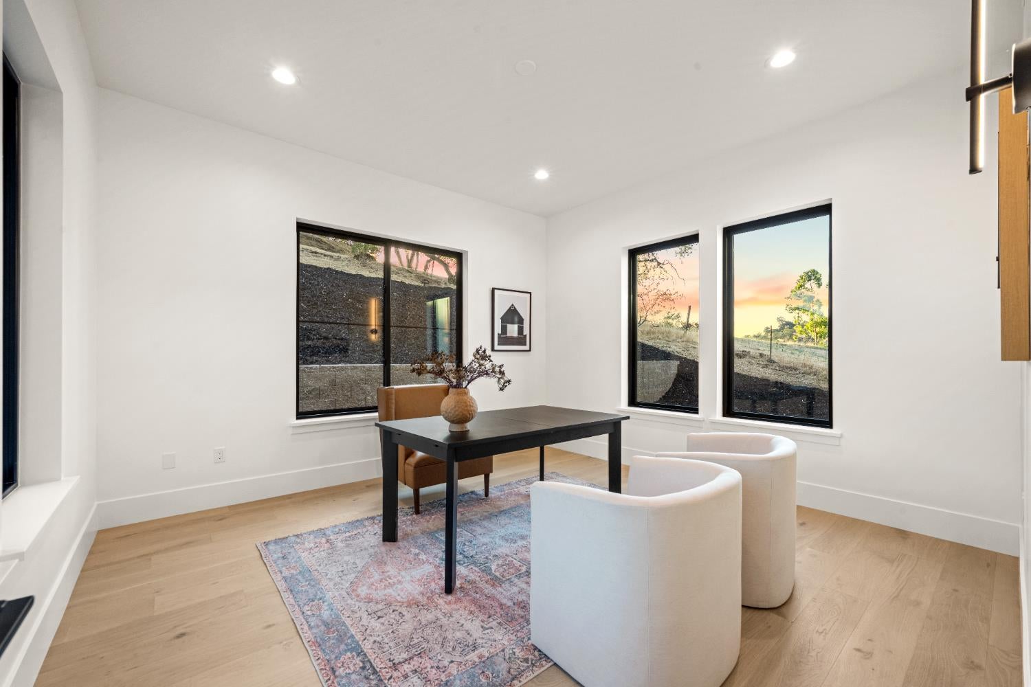 Loomis, California, 95650, United States, 5 Bedrooms Bedrooms, ,4 BathroomsBathrooms,Residential,Active,1959535