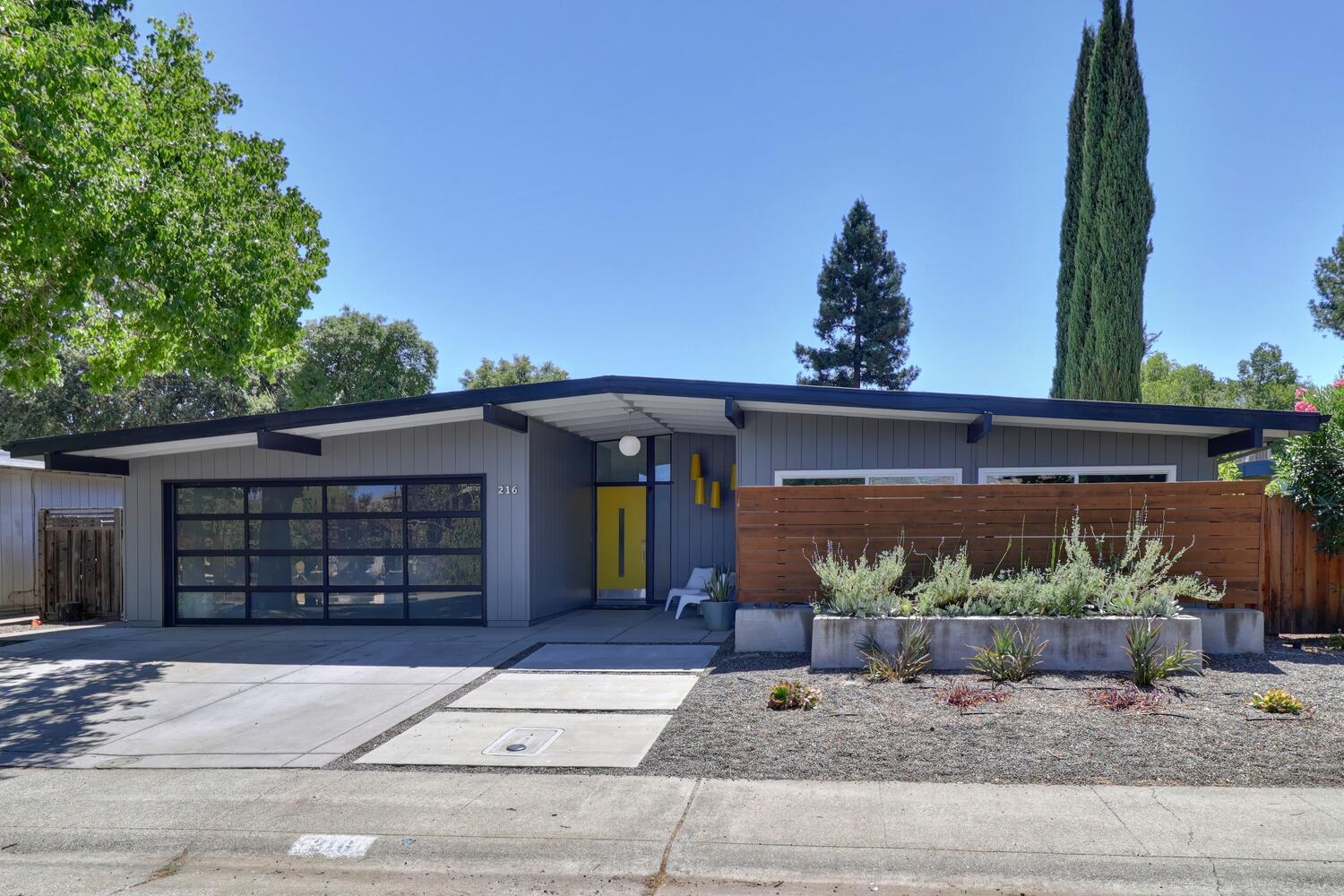 Davis, California, 95616, United States, 4 Bedrooms Bedrooms, ,3 BathroomsBathrooms,Residential,Active,1922279