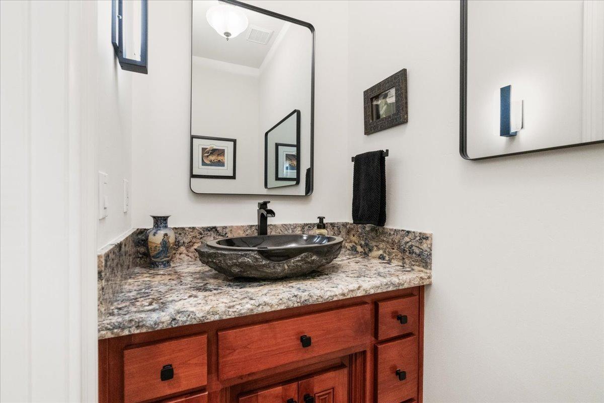 Grass Valley, California, 95945, United States, 4 Bedrooms Bedrooms, ,4 BathroomsBathrooms,Residential,Active,2015811