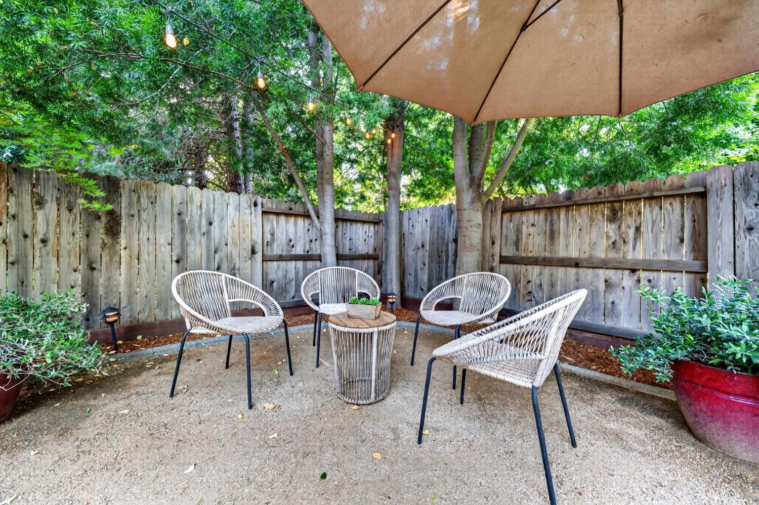 Davis, California, 95618, United States, 5 Bedrooms Bedrooms, ,3 BathroomsBathrooms,Residential,Active,2045676