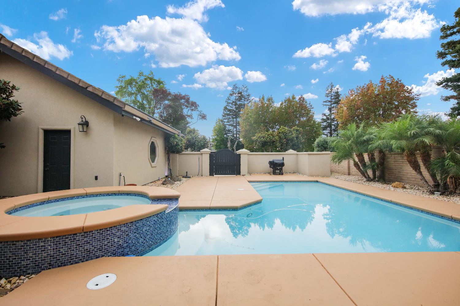 Stockton, California, 95219, United States, 4 Bedrooms Bedrooms, ,5 BathroomsBathrooms,Residential,Active,1970940