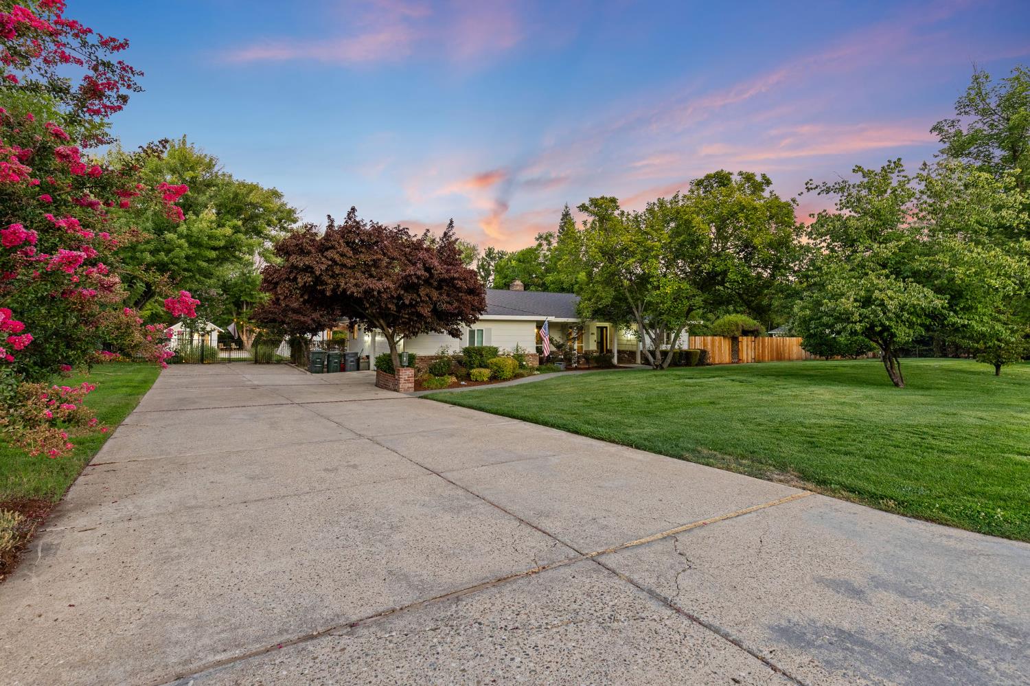 Loomis, California, 95650, United States, 3 Bedrooms Bedrooms, ,2 BathroomsBathrooms,Residential,Pending,1922290