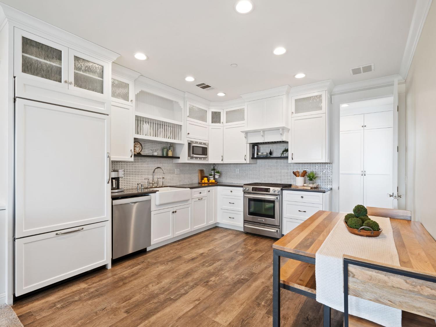 Davis, California, 95616, United States, ,3 BathroomsBathrooms,Residential,Active,1808296