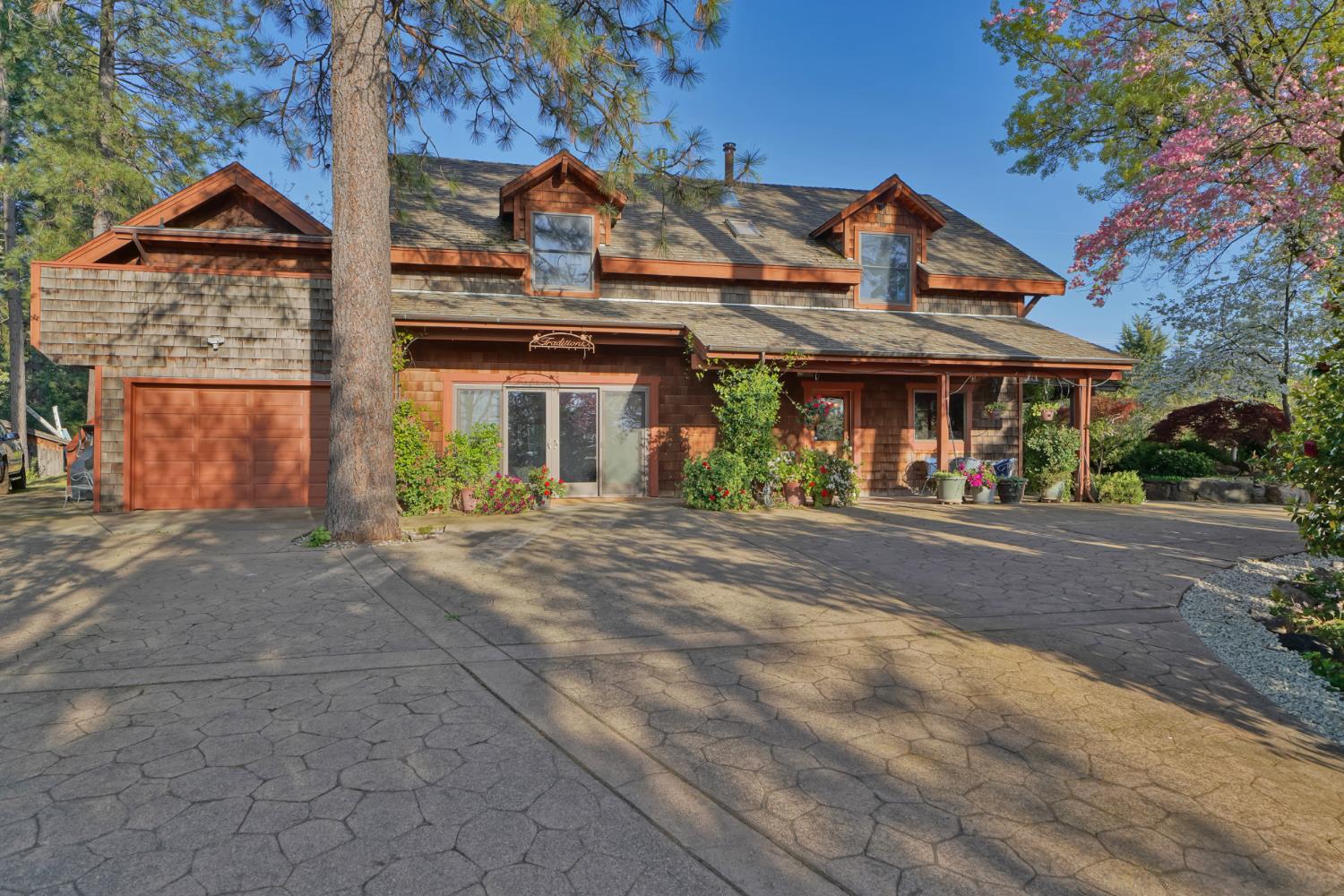 Placerville, California, 95667, United States, 3 Bedrooms Bedrooms, ,3 BathroomsBathrooms,Residential,Active,1834323