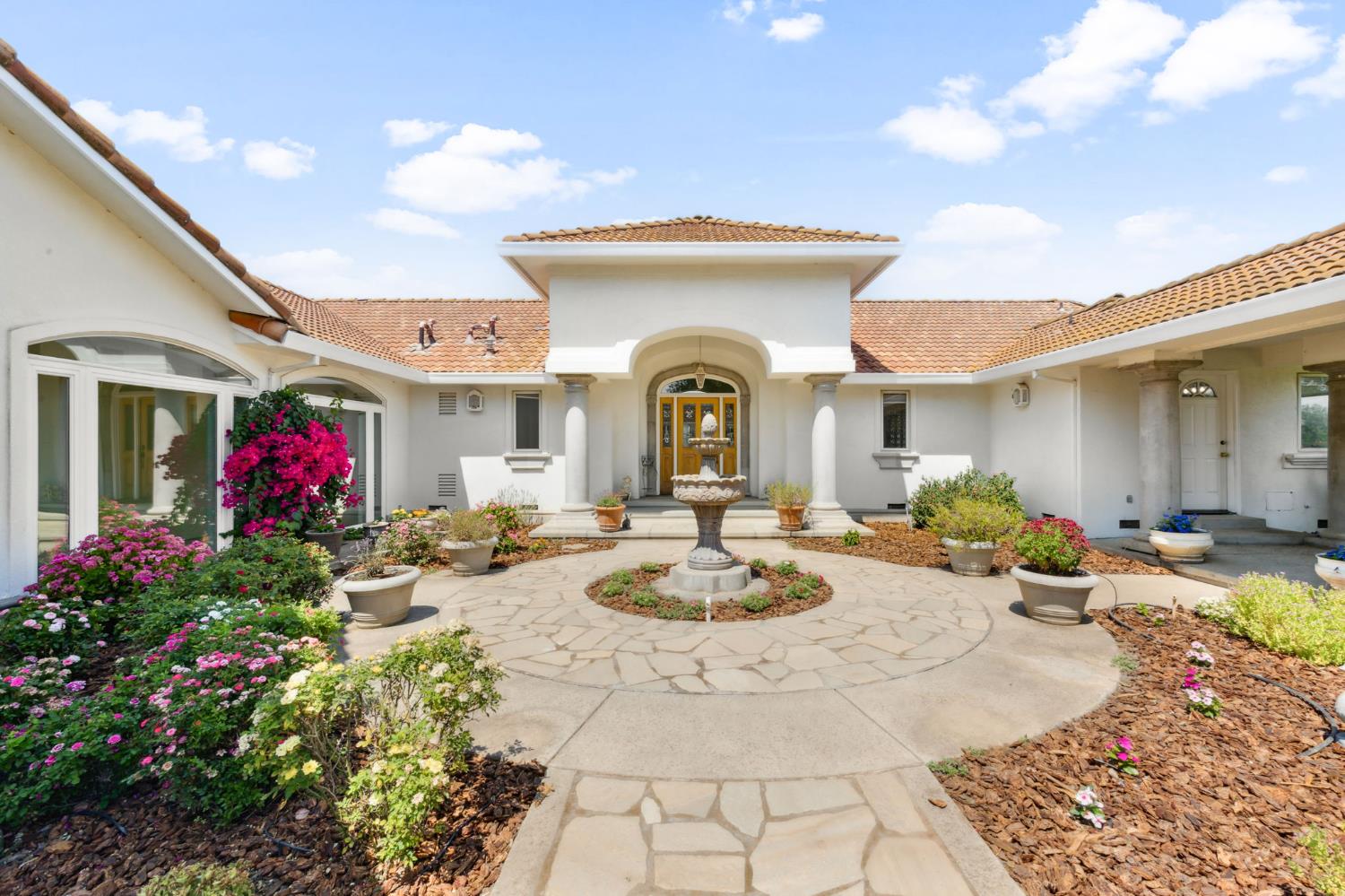 Wilton, California, 95693, United States, 4 Bedrooms Bedrooms, ,4 BathroomsBathrooms,Residential,Active,1892600