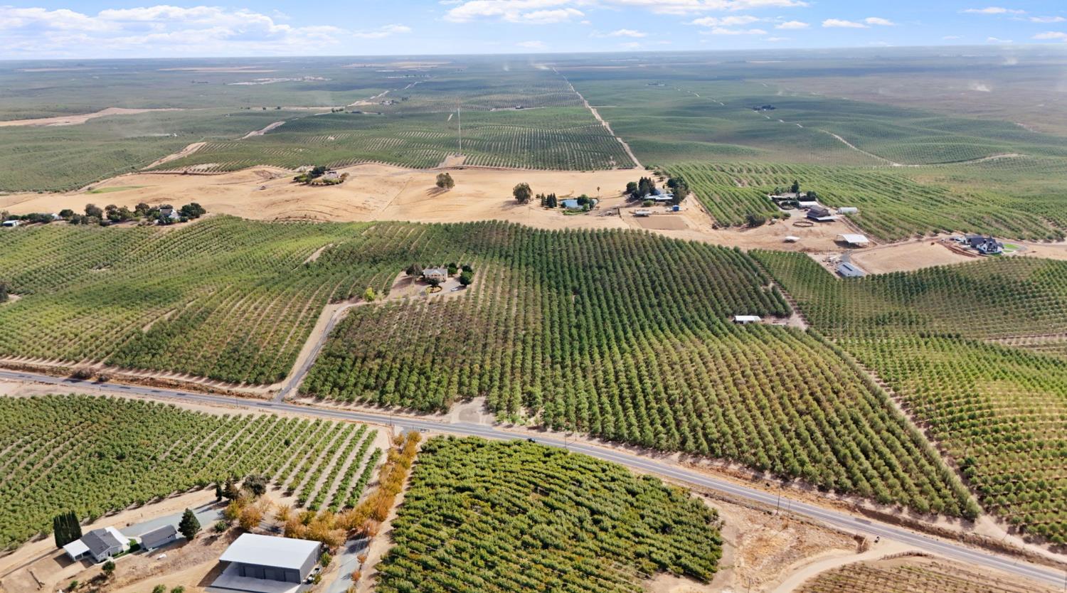 Hickman, California, 95323, United States, 4 Bedrooms Bedrooms, ,3 BathroomsBathrooms,Residential,Active,1954442