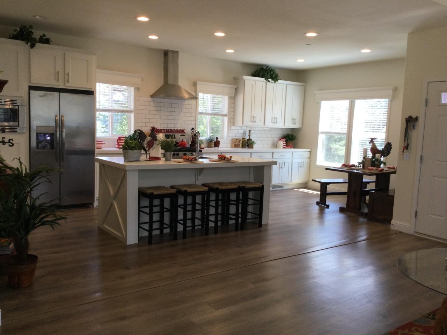 Pollock Pines, California, 95726, United States, 4 Bedrooms Bedrooms, ,3 BathroomsBathrooms,Residential,Active,1880012