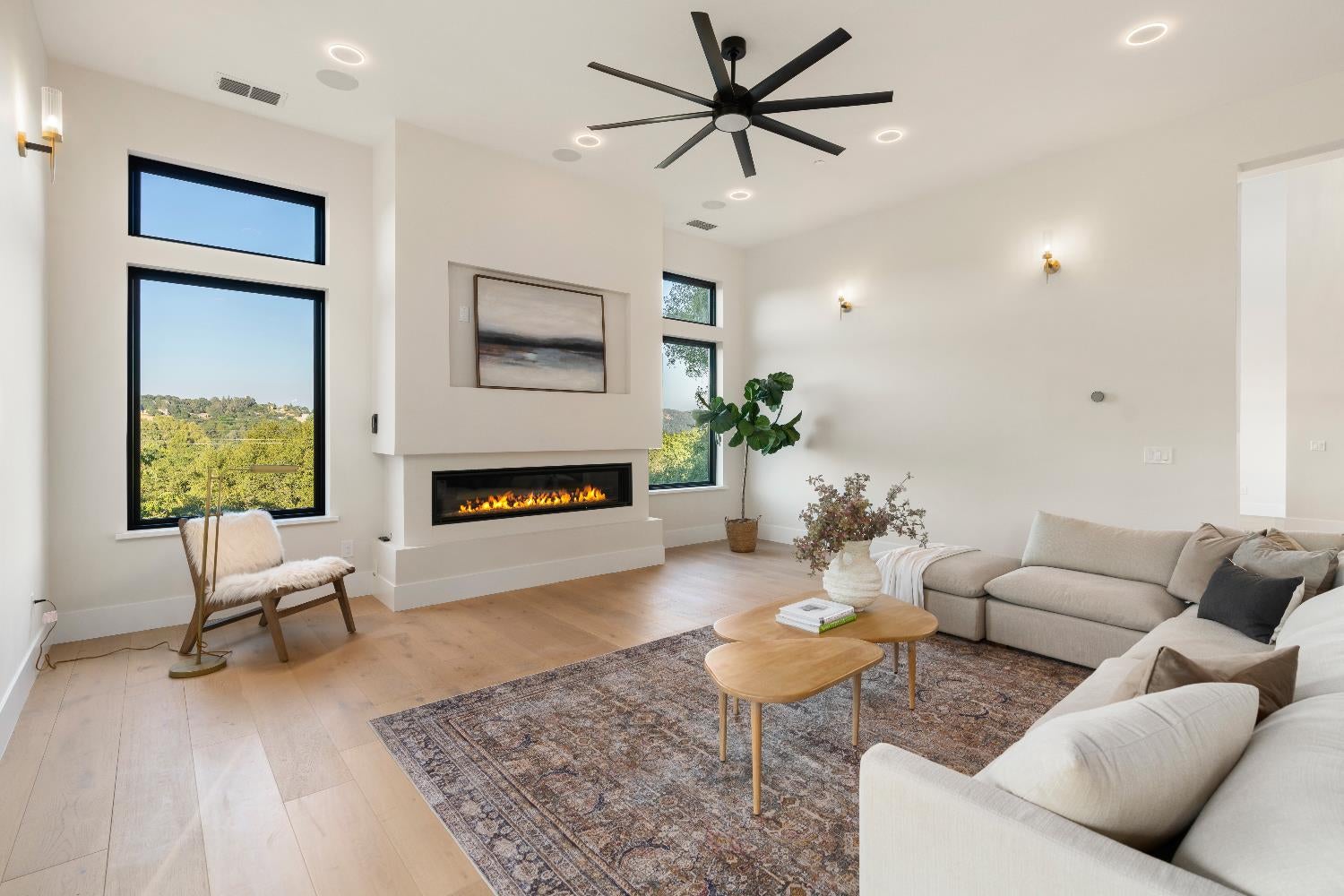 Newcastle, California, 95658, United States, 5 Bedrooms Bedrooms, ,5 BathroomsBathrooms,Residential,Active,1989749