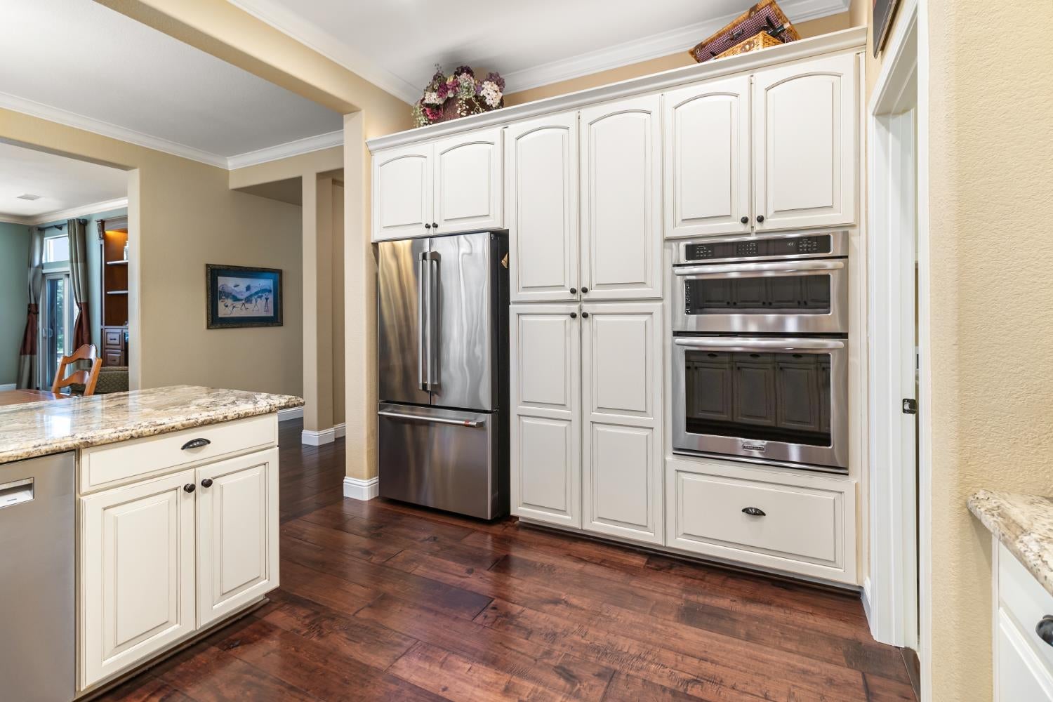West Sacramento, California, 95605, United States, 4 Bedrooms Bedrooms, ,3 BathroomsBathrooms,Residential,Active,1929784