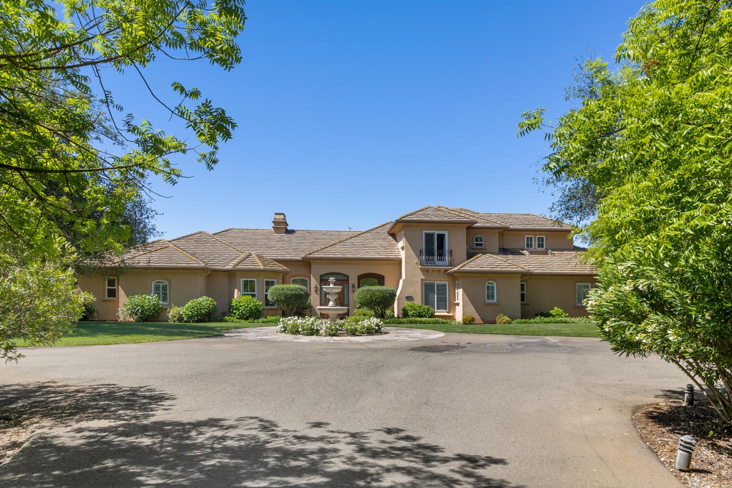 Sacramento, California, 95830, United States, 4 Bedrooms Bedrooms, ,4 BathroomsBathrooms,Residential,Active,2045041