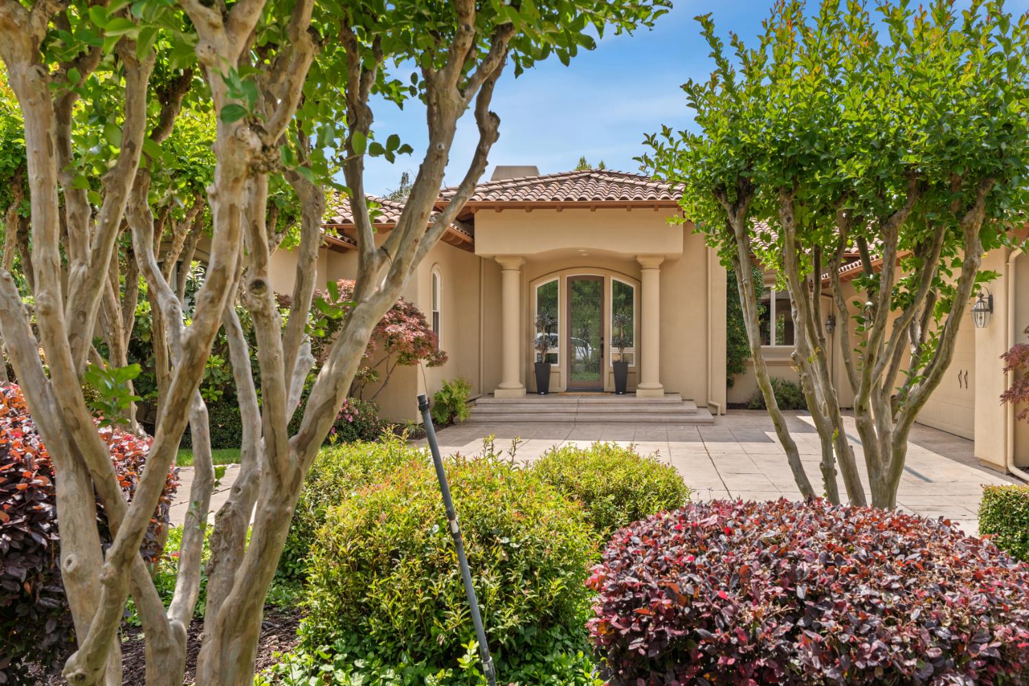 El Dorado Hills, California, 95762, United States, 3 Bedrooms Bedrooms, ,3 BathroomsBathrooms,Residential,Active,2044534