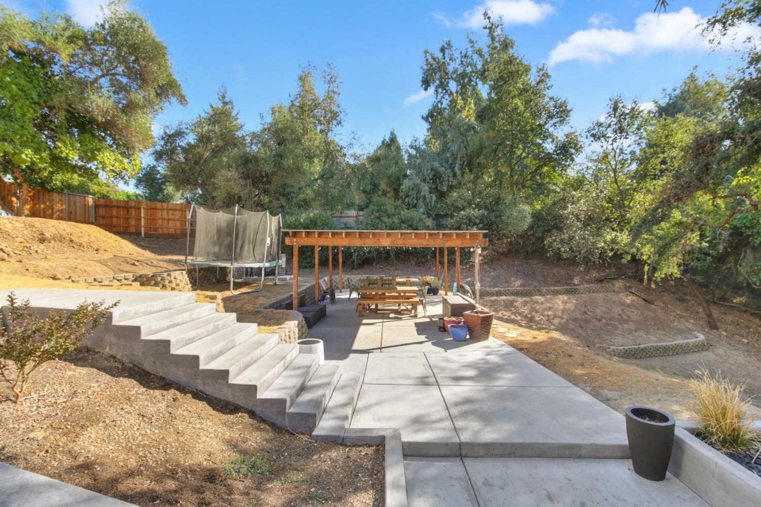 Carmichael, California, 95608, United States, 5 Bedrooms Bedrooms, ,4 BathroomsBathrooms,Residential,Active,1952048