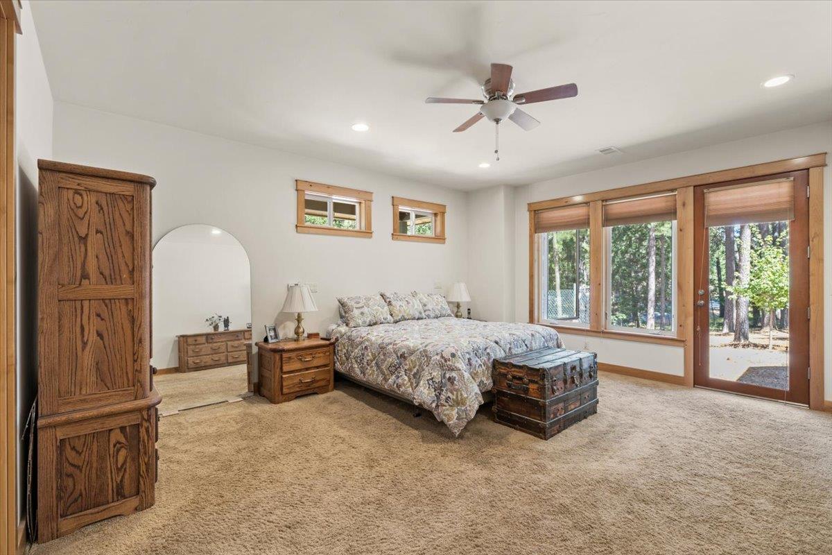 Nevada City, California, 95959, United States, 3 Bedrooms Bedrooms, ,4 BathroomsBathrooms,Residential,Active,1893237