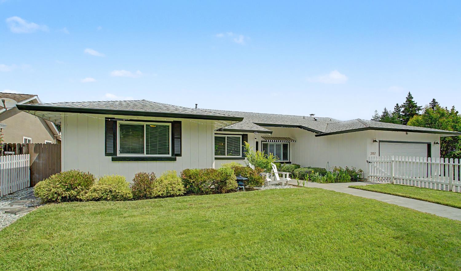 Sacramento, California, 95864, United States, 4 Bedrooms Bedrooms, ,3 BathroomsBathrooms,Residential,Active,2045002