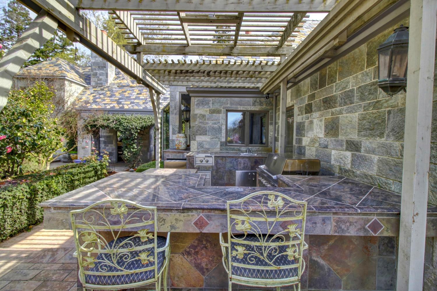 Sacramento, California, 95827, United States, 6 Bedrooms Bedrooms, ,7 BathroomsBathrooms,Residential,Active,1898041