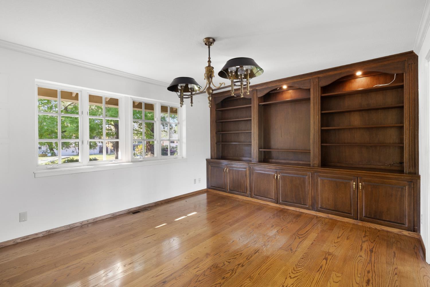 Carmichael, California, 95608, United States, 3 Bedrooms Bedrooms, ,4 BathroomsBathrooms,Residential,Active,2030586