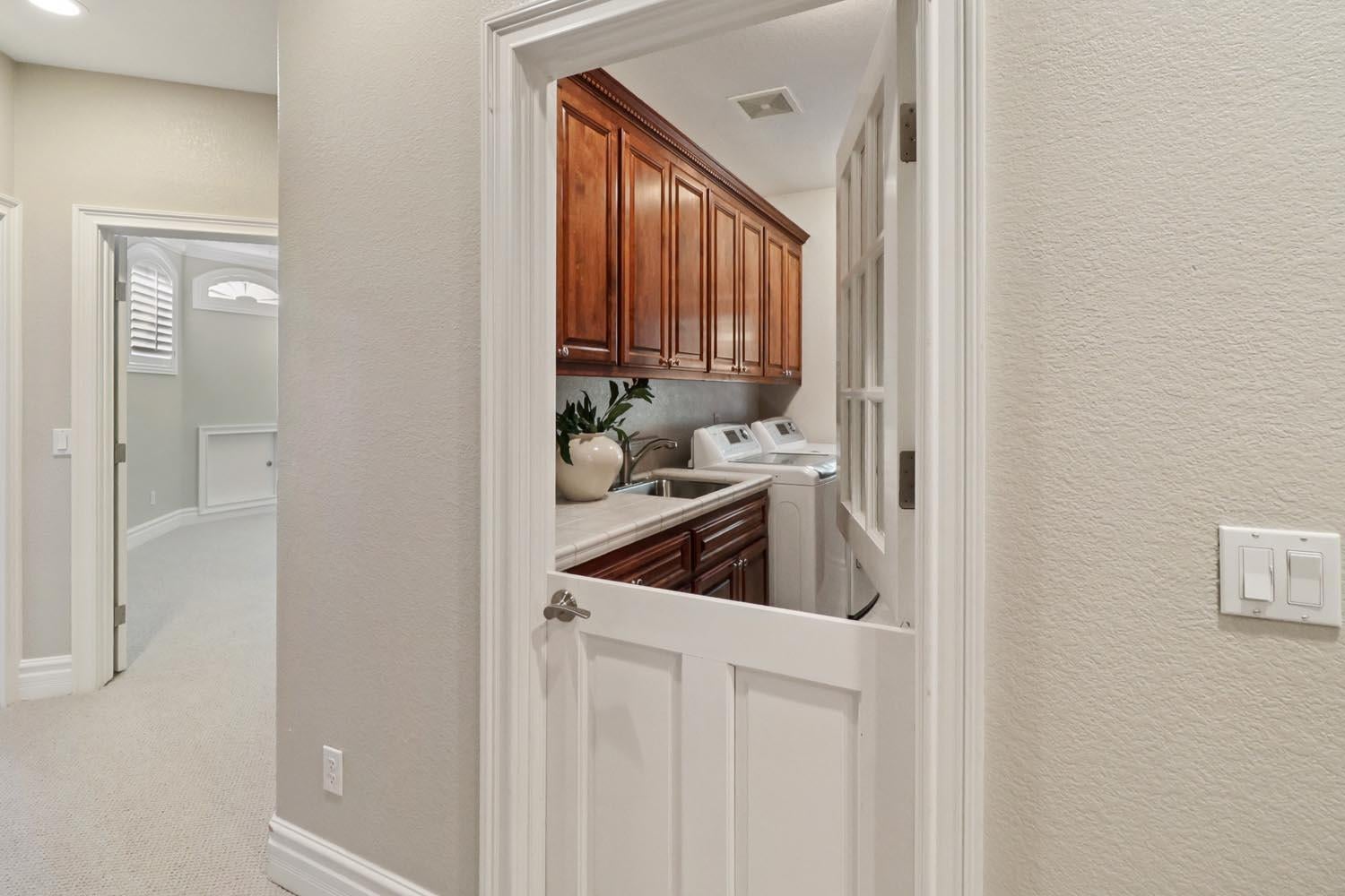 Carmichael, California, 95608, United States, 5 Bedrooms Bedrooms, ,5 BathroomsBathrooms,Residential,Active,1927677