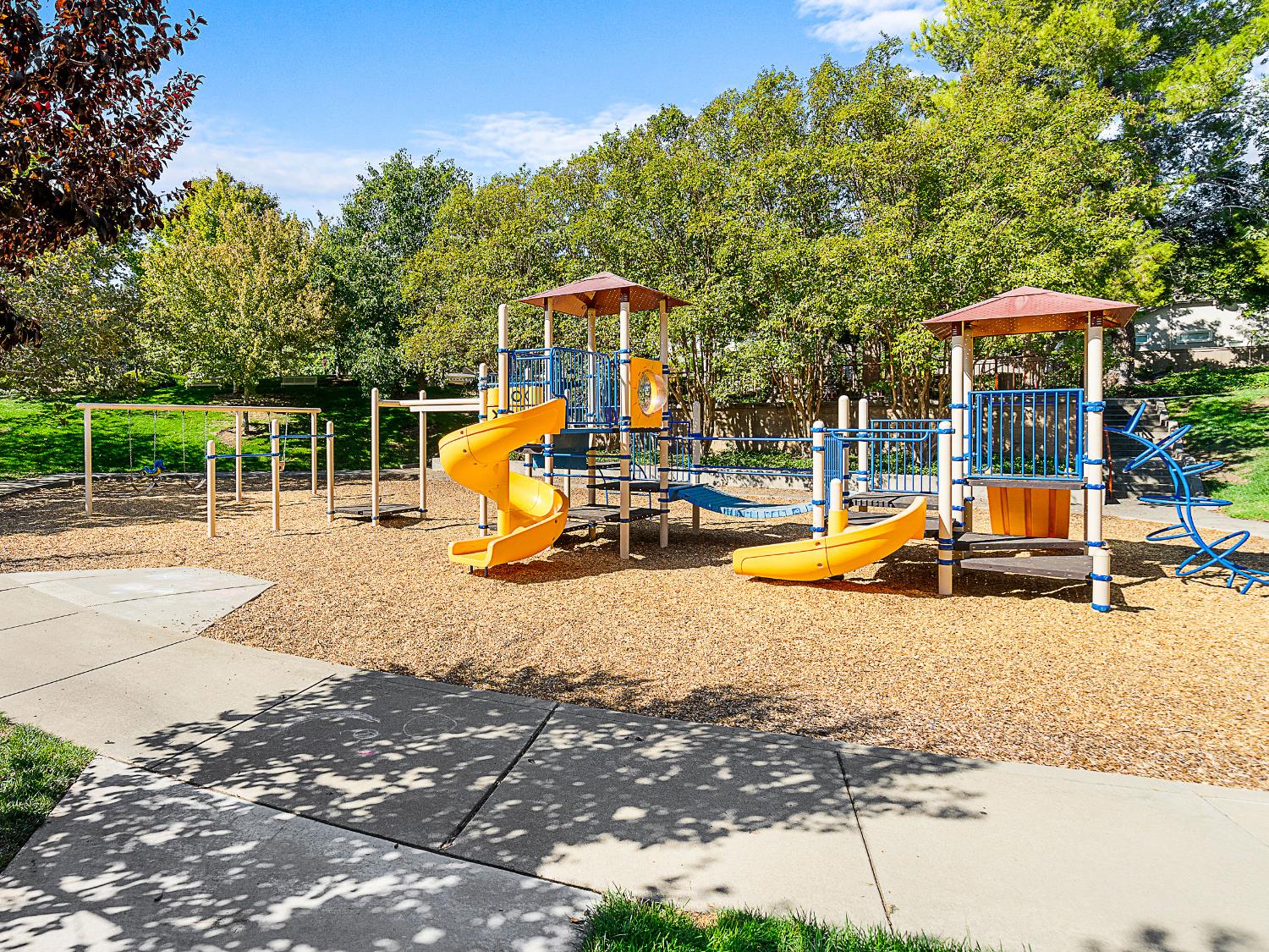 El Dorado Hills, California, 95762, United States, 4 Bedrooms Bedrooms, ,3 BathroomsBathrooms,Residential,Active,1967105