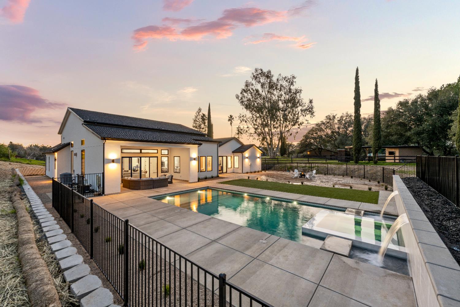 Newcastle, California, 95658, United States, 5 Bedrooms Bedrooms, ,4 BathroomsBathrooms,Residential,Active,2013165