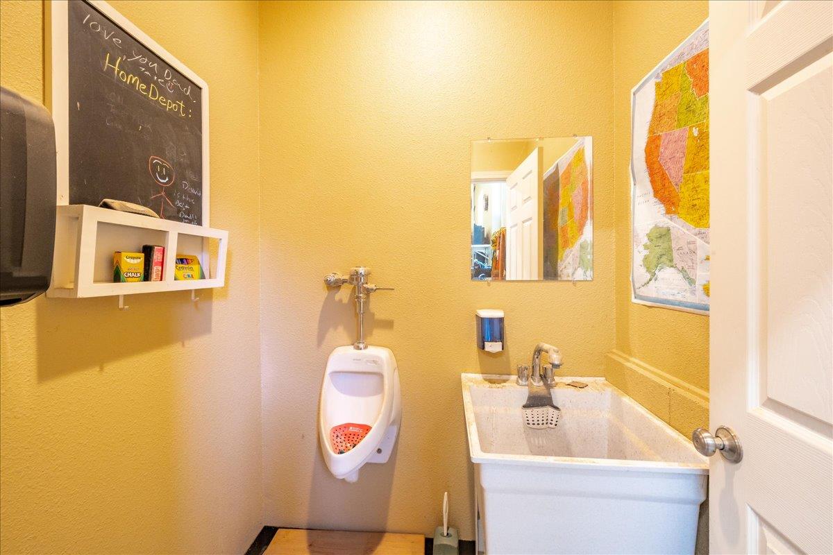 Shingle Springs, California, 95682, United States, 3 Bedrooms Bedrooms, ,3 BathroomsBathrooms,Residential,Active,1823945