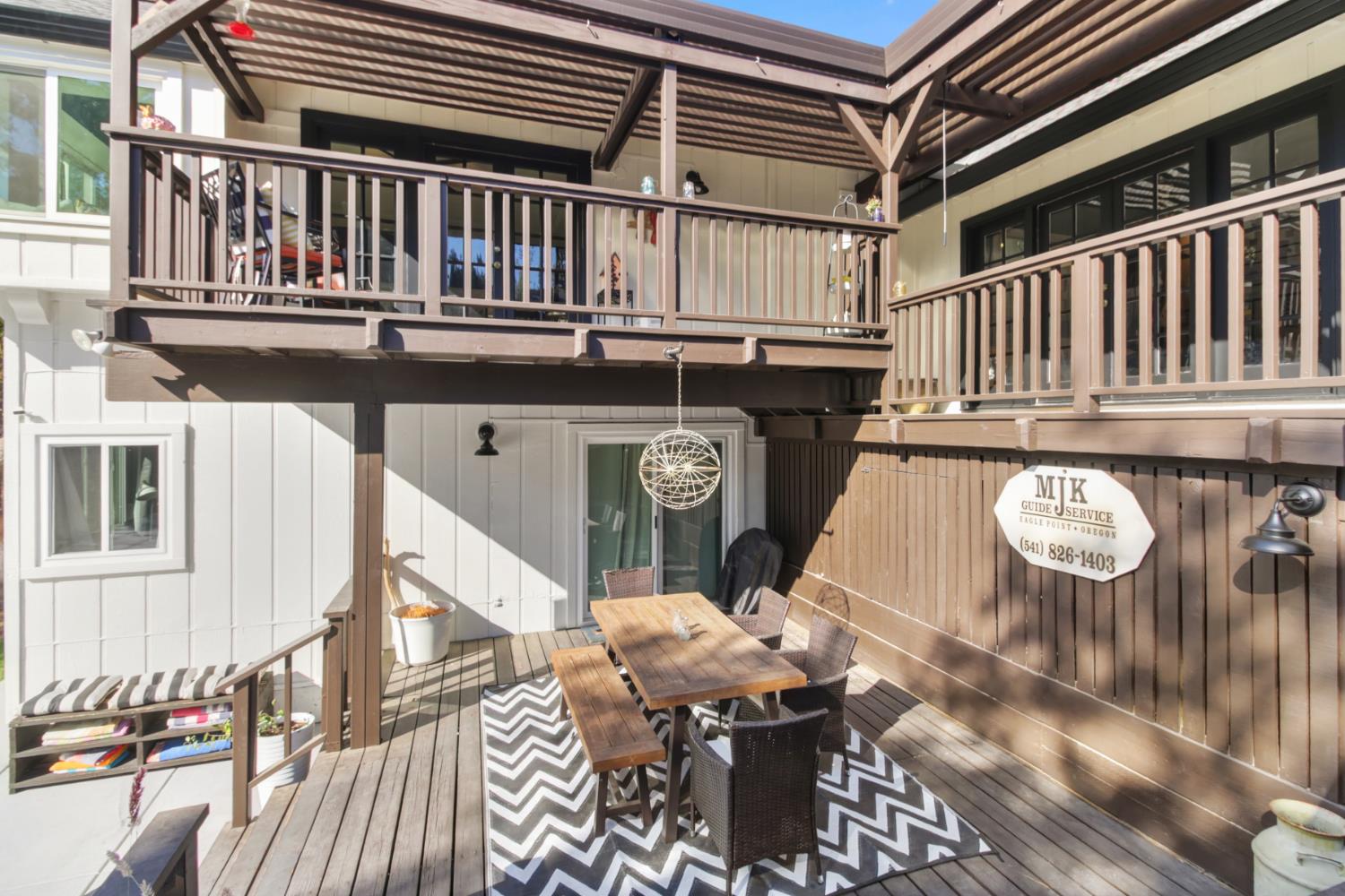 Carmichael, California, 95608, United States, 5 Bedrooms Bedrooms, ,4 BathroomsBathrooms,Residential,Active,1952048