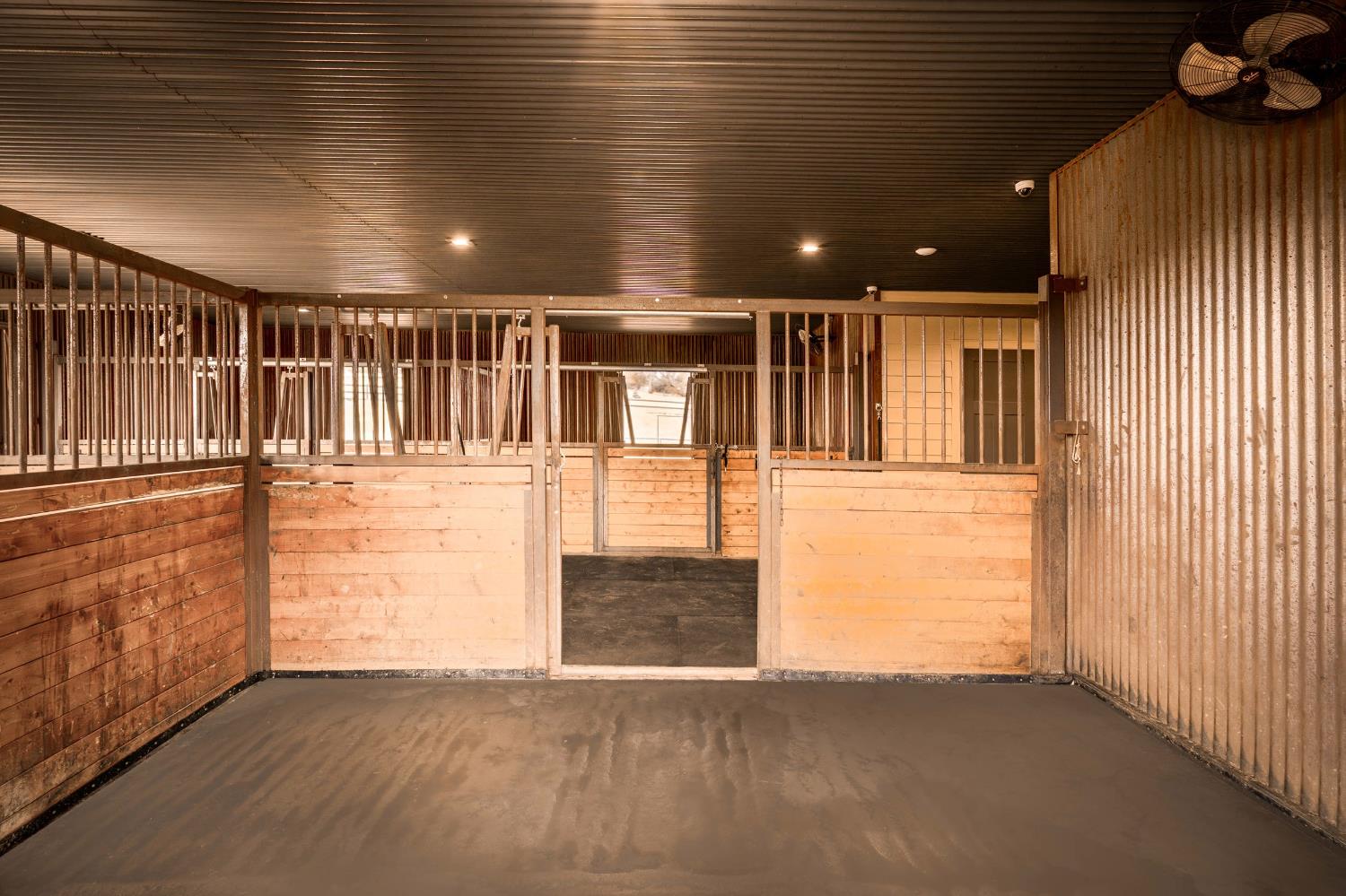 Smartsville, California, 95977, United States, 1 Bedroom Bedrooms, ,3 BathroomsBathrooms,Residential,Active,1952299