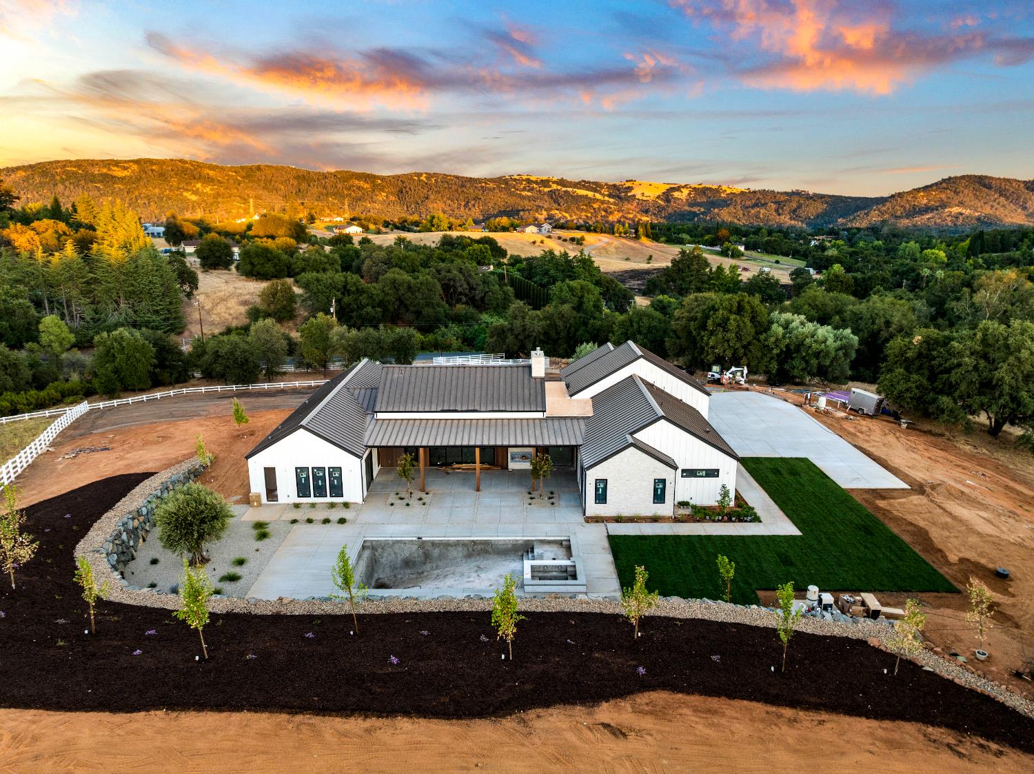 Newcastle, California, 95658, United States, 4 Bedrooms Bedrooms, ,6 BathroomsBathrooms,Residential,Active,1920280